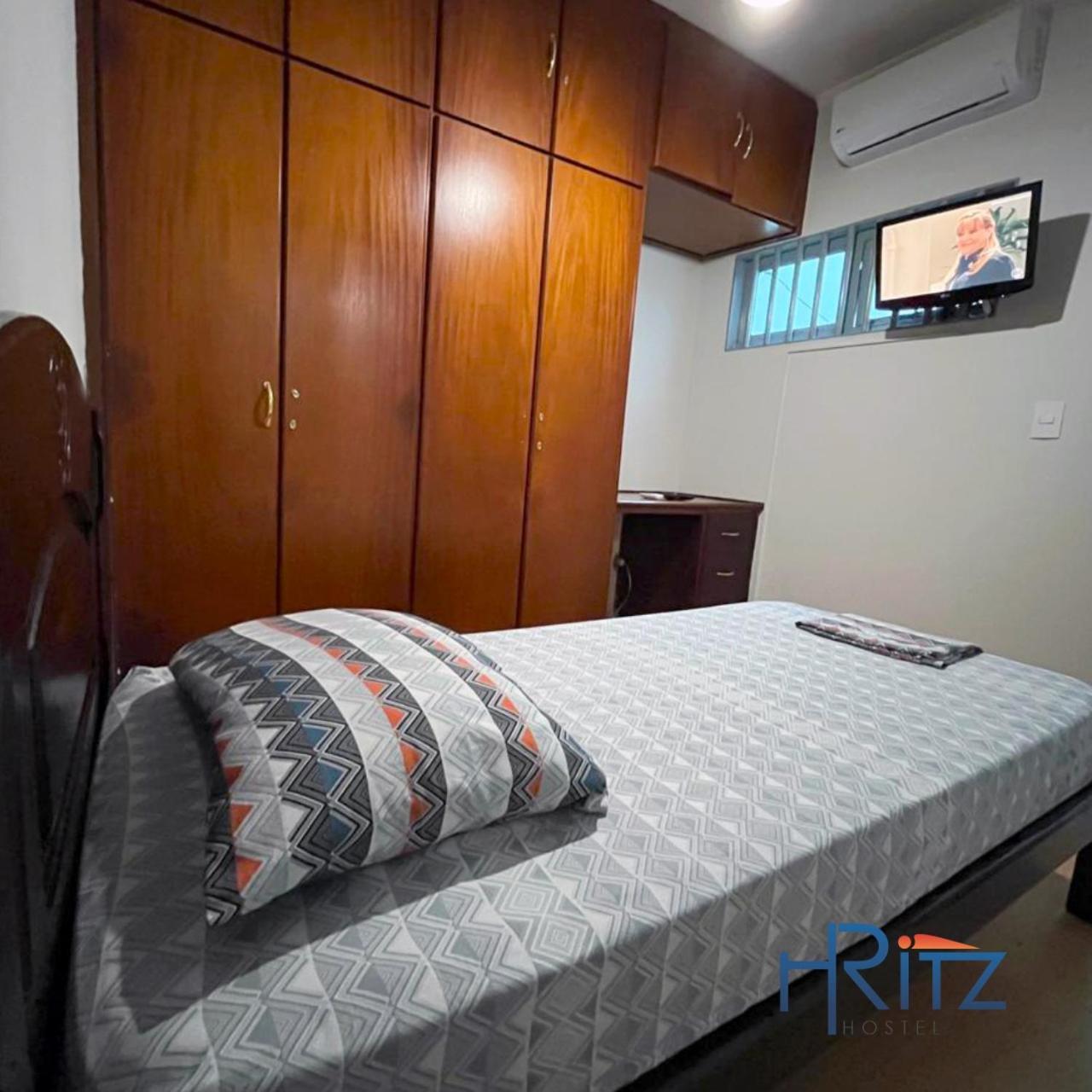 Ritz Hostel Araçatuba Esterno foto